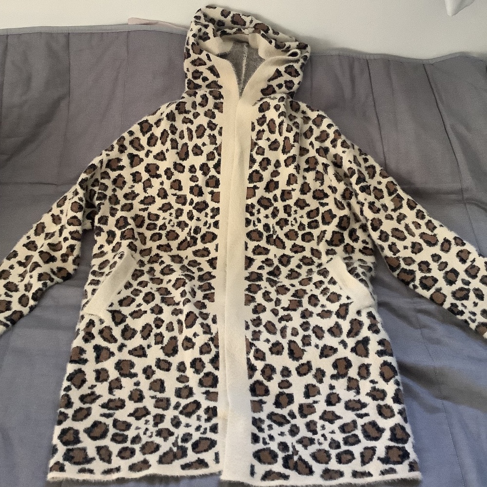 Michelle Nicole leopard size small hooded sweater